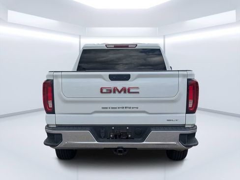 Used 2025 GMC Sierra 1500 SLT AWD/4WD image 4