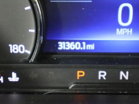 Used 2021 Ford Escape SE image 33