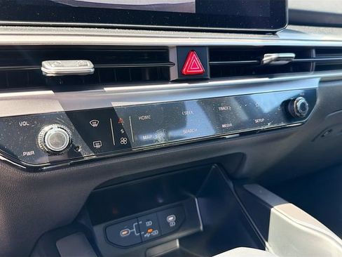 New 2026 Kia Sorento LX FWD image 15