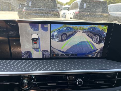 New 2025 INFINITI QX80 Autograph image 11