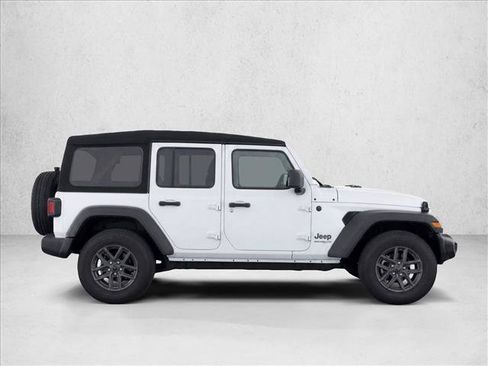 Used 2024 Jeep Wrangler Unlimited Sport AWD/4WD image 8