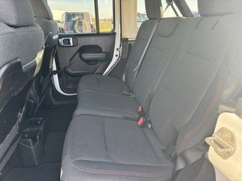 Certified 2024 Jeep Wrangler Unlimited Rubicon image 29