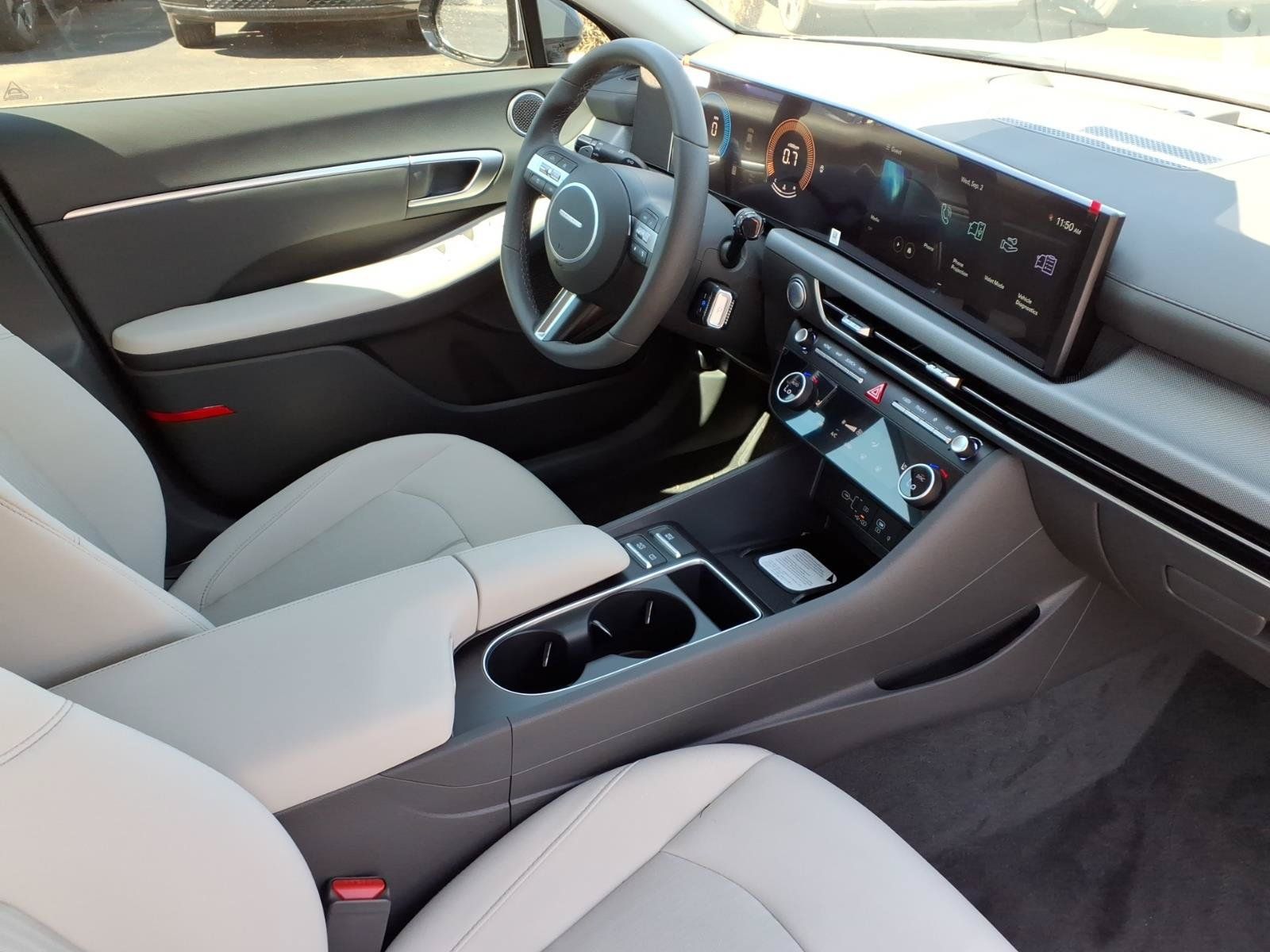 New 2026 Hyundai Sonata SEL FWD image 6