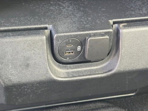 Used 2023 Ford F150 XLT image 17