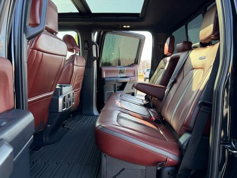 Used 2022 Ford F250 Platinum image 14