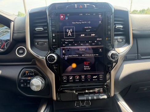 Used 2020 RAM 1500 Laramie AWD/4WD image 23
