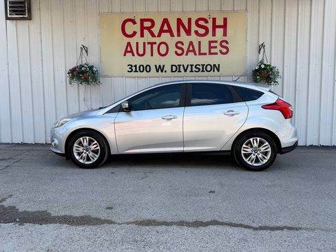 Used 2012 Ford Focus SEL FWD image 6