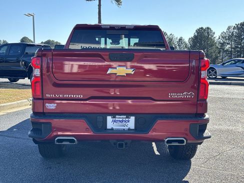 Used 2023 Chevrolet Silverado 1500 High Country w/ Technology Package AWD/4WD image 9