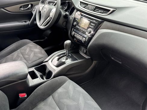 Used 2014 Nissan Rogue SV AWD/4WD image 31