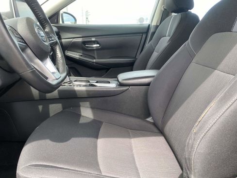 Used 2023 Nissan Sentra SV FWD image 14