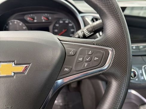 Used 2024 Chevrolet Malibu LT FWD image 12