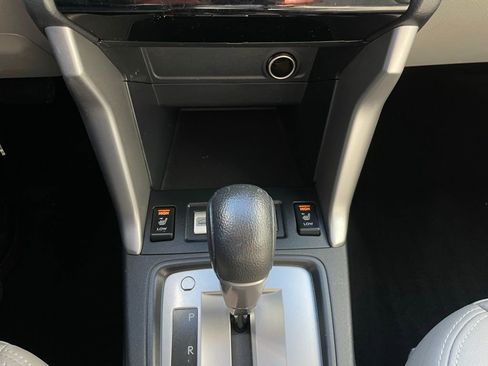 Used 2017 Subaru Forester 2.5i Limited image 19