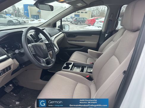 Used 2023 Honda Odyssey EX image 13