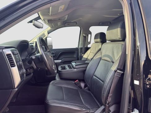 Used 2017 Chevrolet Silverado 1500 LT w/ All Star Edition image 9