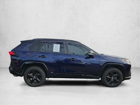 Used 2019 Toyota RAV4 XSE image 4