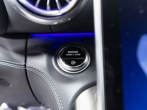 Used 2022 Mercedes-Benz SL 55 AMG SL 55 AMG w/ Driver Assistance Package image 17