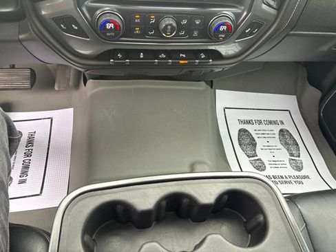 Used 2018 Chevrolet Silverado 1500 LTZ Z71 w/ LTZ Plus Package AWD/4WD image 18