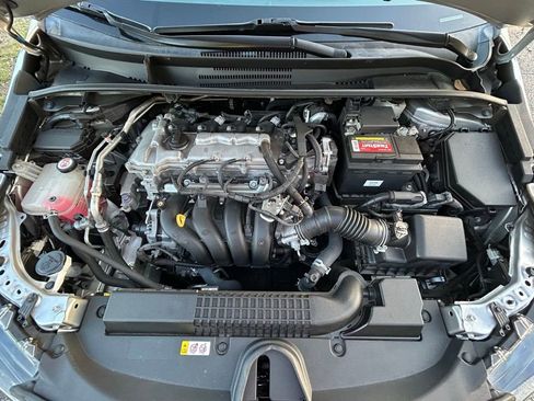 Used 2020 Toyota Corolla LE image 11