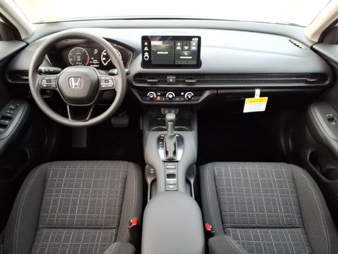 Certified 2026 Honda HR-V LX image 10