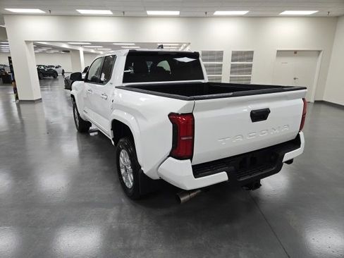 New 2026 Toyota Tacoma SR5 image 4