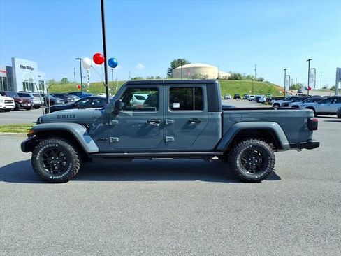 New 2026 Jeep Gladiator Sport AWD/4WD image 7
