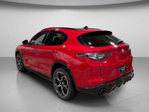 Used 2024 Alfa Romeo Stelvio Veloce AWD/4WD image 8