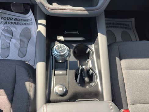 Used 2025 Ford Explorer Active image 15