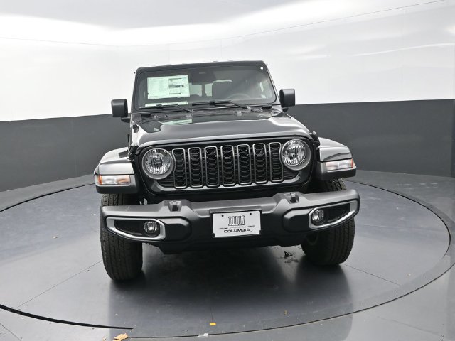 New 2026 Jeep Gladiator Sport AWD/4WD image 3