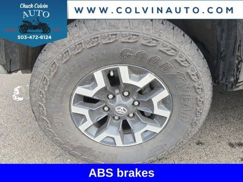 Used 2023 Toyota Tacoma TRD Off-Road image 4