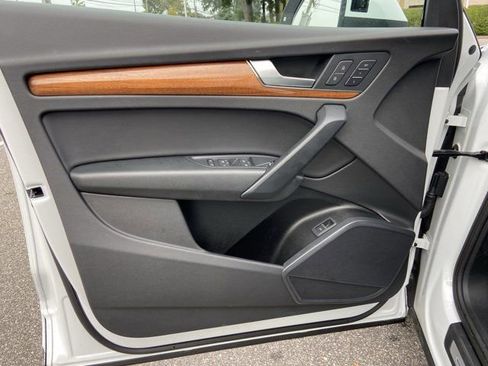 Certified 2023 Audi Q5 2.0T Premium w/ Convenience Package image 25