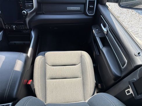 Used 2021 RAM 1500 Big Horn image 17