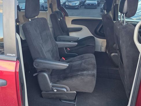 Used 2014 Dodge Grand Caravan American Value Package w/ UConnect Hands-Free Group image 15