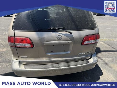 Used 2002 Toyota Sienna XLE FWD image 3