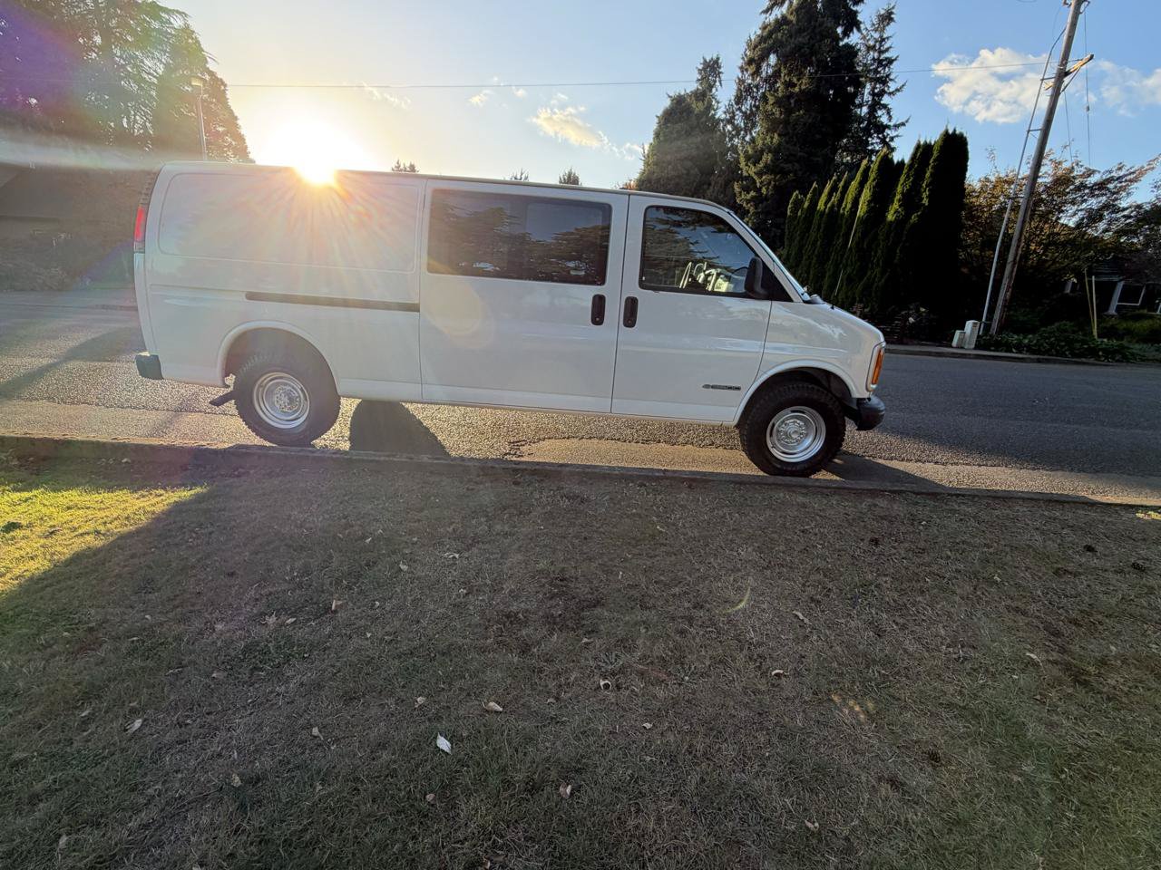 Used 1998 Chevrolet Express 3500 Extended w/ Convenience Pkg RWD image 5