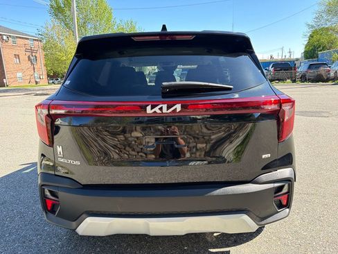 Certified 2024 Kia Seltos LX AWD/4WD image 5