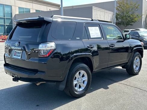 Used 2023 Toyota 4Runner SR5 Premium image 9