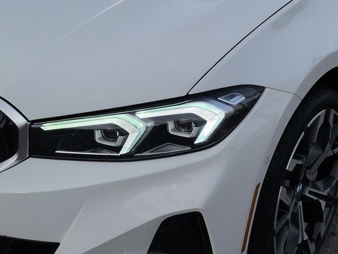 Used 2025 BMW 330i 330i w/ Convenience Package image 6