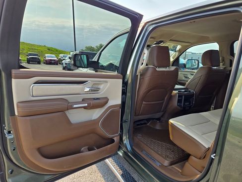 Used 2021 RAM 1500 Laramie AWD/4WD image 26