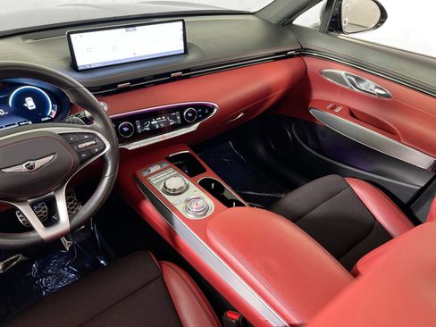 Used 2023 Genesis GV70 2.5T w/ Sport Prestige Package image 24