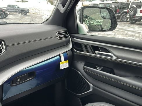 New 2026 Jeep Grand Wagoneer Limited image 24