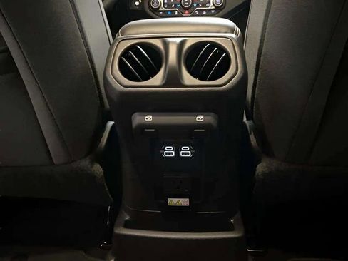 Used 2025 Jeep Wrangler Unlimited Sahara w/ Safety Group AWD/4WD image 70