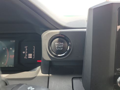 Used 2024 Toyota Tacoma SR w/ SR Upgrade Package RWD image 29