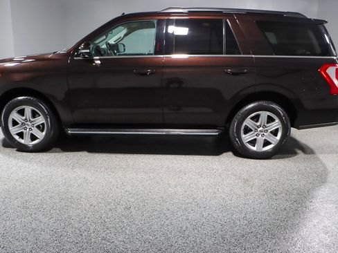 Used 2021 Ford Expedition XLT image 10