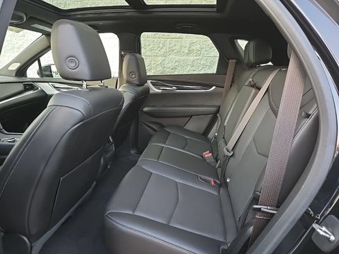 Certified 2023 Cadillac XT5 Premium Luxury AWD/4WD image 14