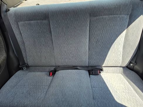 Used 2002 Suzuki Esteem GLX FWD image 17