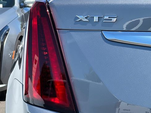 Used 2025 Cadillac XT5 Luxury w/ LPO, Floor Liner Package FWD image 46
