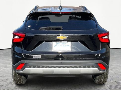 New 2026 Chevrolet Trax LT w/ Driver Confidence Package image 4