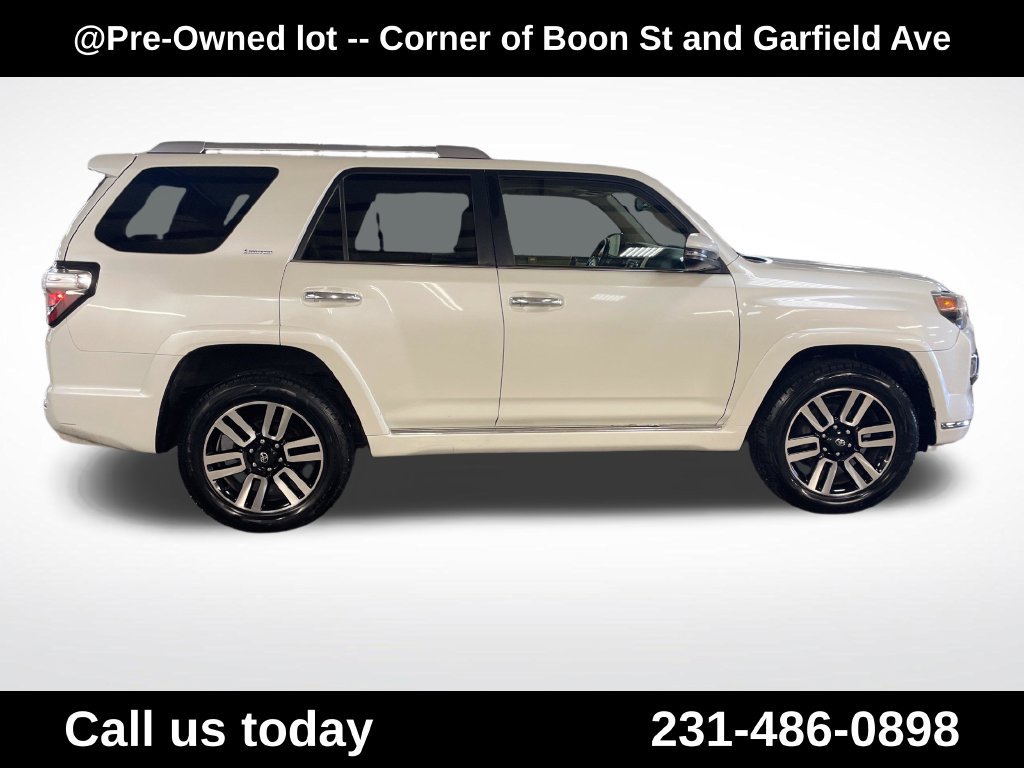 Used 2016 Toyota 4Runner Limited AWD/4WD image 6