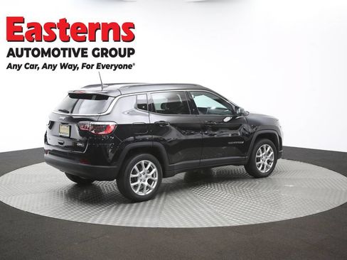 Used 2024 Jeep Compass Latitude AWD/4WD image 40