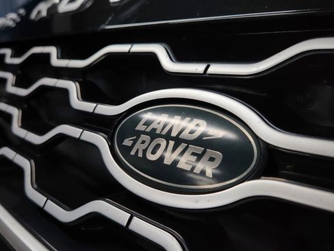 Used 2020 Land Rover Range Rover Evoque SE image 46